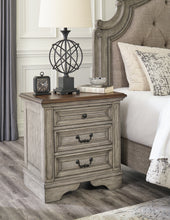 Load image into Gallery viewer, Lodenbay California King Panel Bed with Mirrored Dresser, Chest and 2 Nightstands

